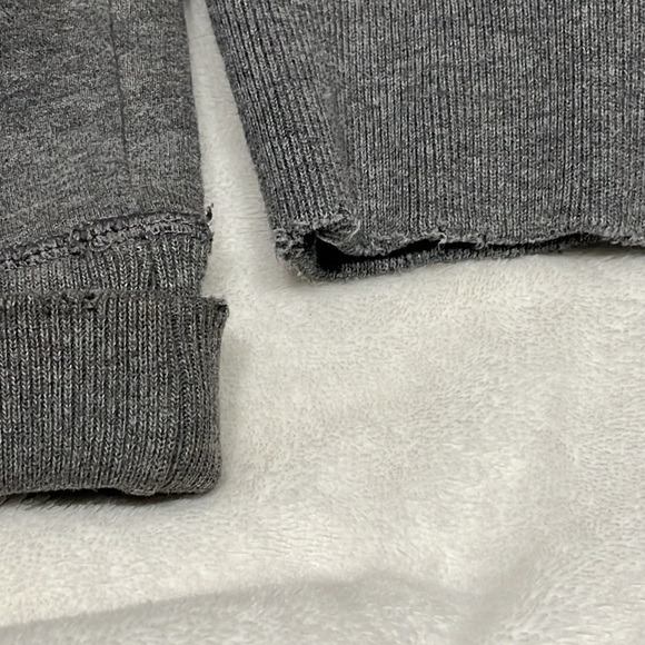 Hollister zip hoodie - Picture 2 of 2